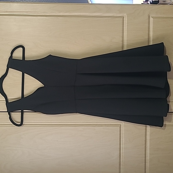 LBD - Picture 4 of 6
